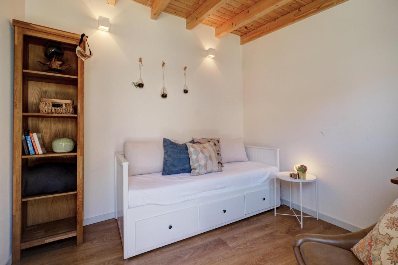Comfortable Town House In Quiet Area By Lovelystay Лиссабон Экстерьер фото